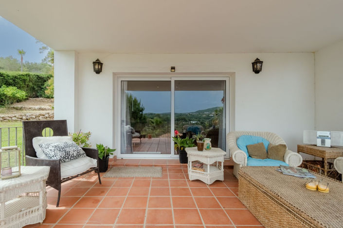 Image No.26-5 Bed Property for sale