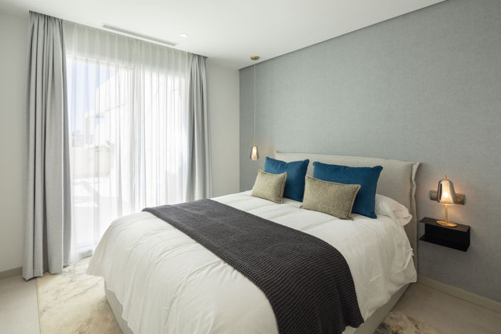 Image No.8-3 Bed Property for sale