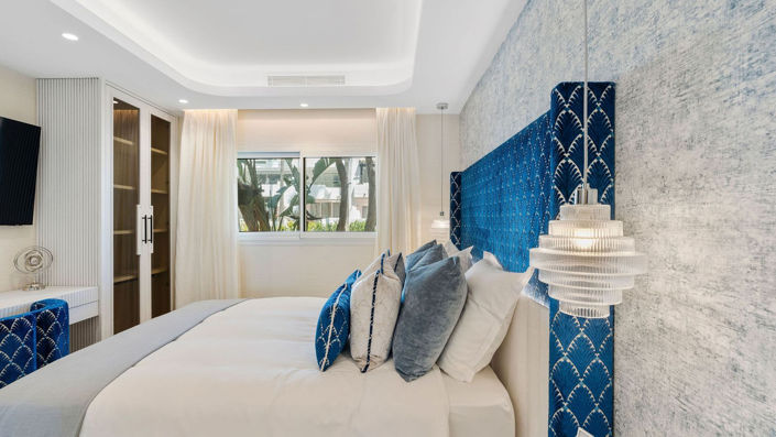 Image No.17-3 Bed Property for sale