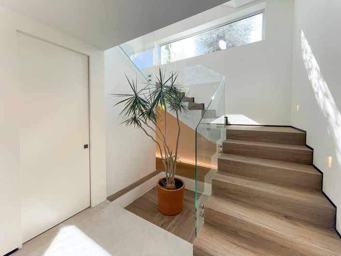 Image No.29-5 Bed Property for sale