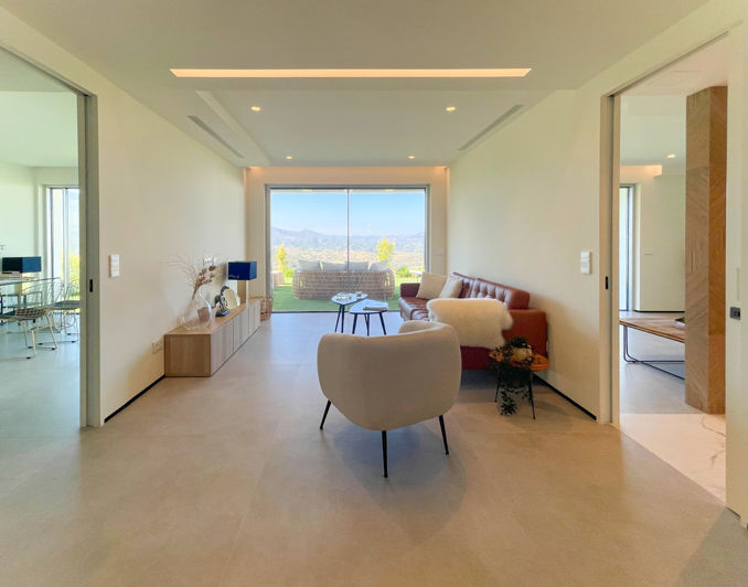 Image No.42-5 Bed Property for sale