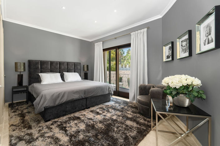 Image No.28-7 Bed Property for sale