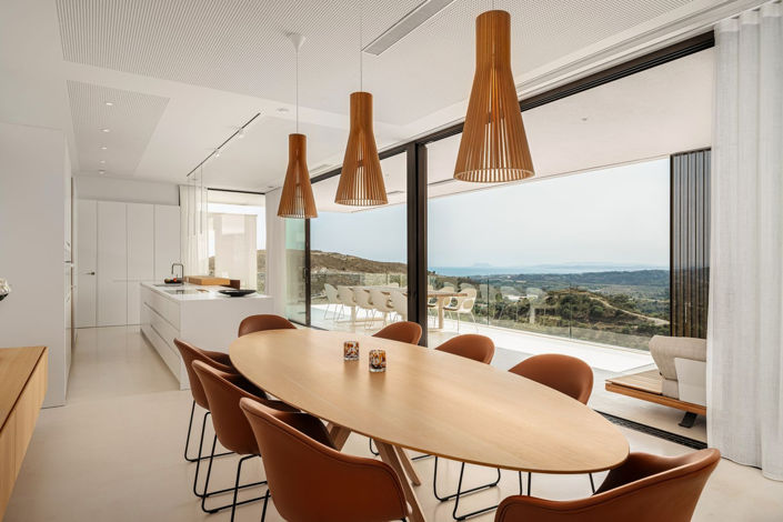 Image No.9-4 Bed Property for sale