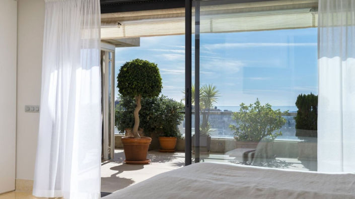 Image No.15-4 Bed Property for sale