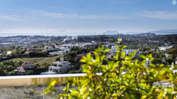 Image No.17-4 Bed Property for sale