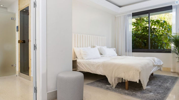 Image No.24-4 Bed Property for sale