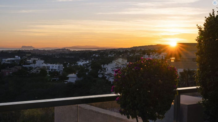 Image No.29-4 Bed Property for sale