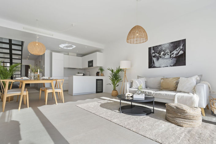 Image No.20-4 Bed Property for sale