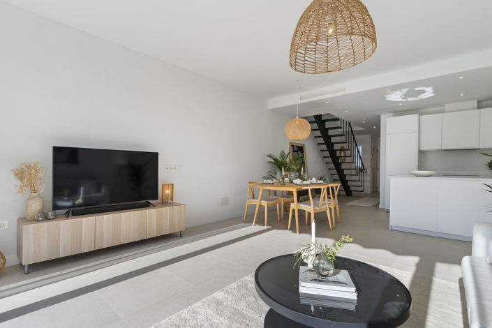 Image No.21-4 Bed Property for sale