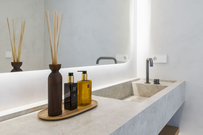 Image No.40-3 Bed Property for sale