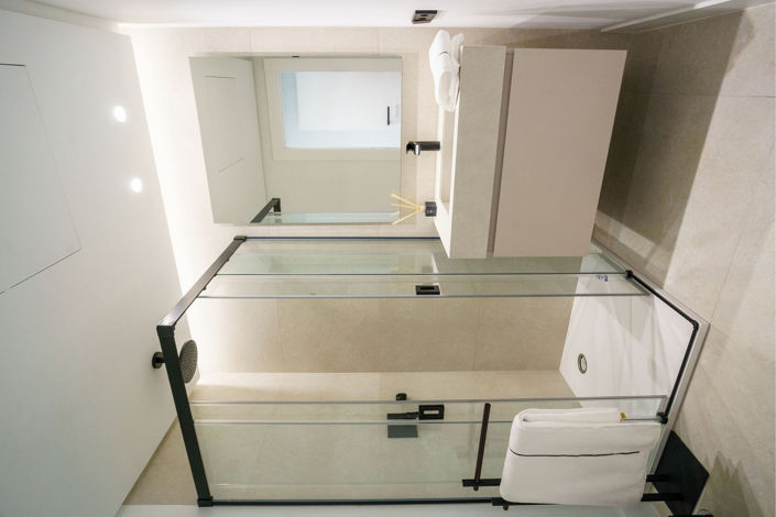 Image No.32-5 Bed Property for sale