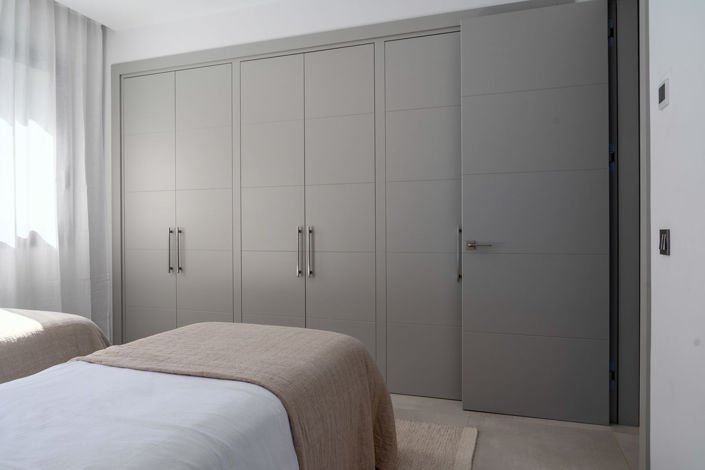 Image No.19-5 Bed Property for sale