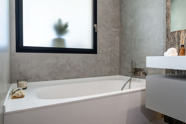 Image No.29-5 Bed Property for sale