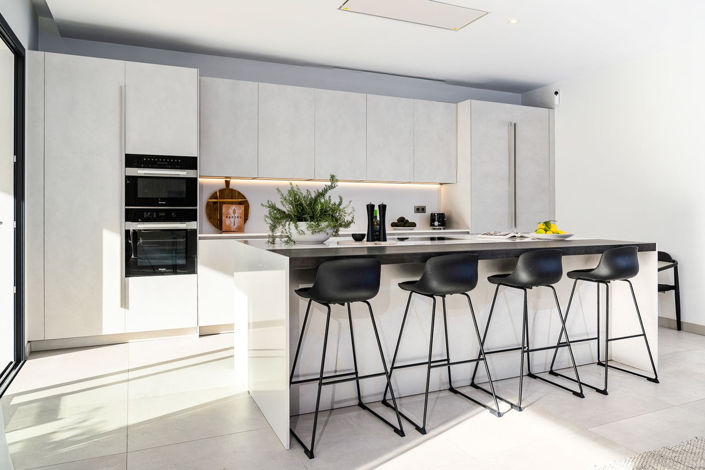 Image No.5-5 Bed Property for sale