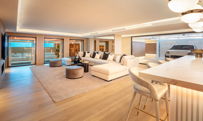 Image No.32-6 Bed Property for sale