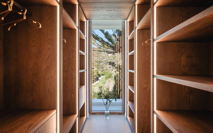 Image No.11-6 Bed Property for sale