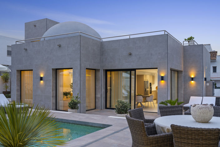 Image No.26-3 Bed Property for sale