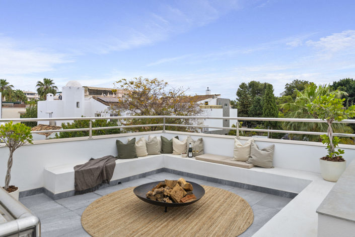 Image No.3-3 Bed Property for sale