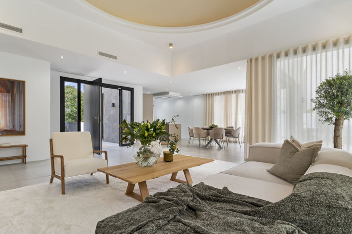 Image No.4-3 Bed Property for sale