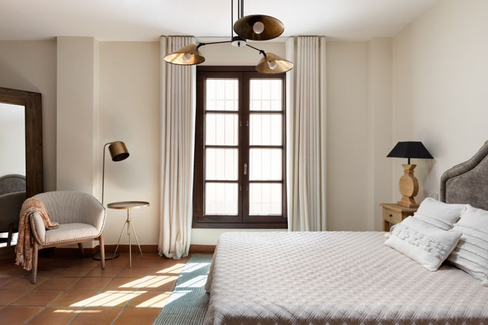 Image No.5-4 Bed Property for sale