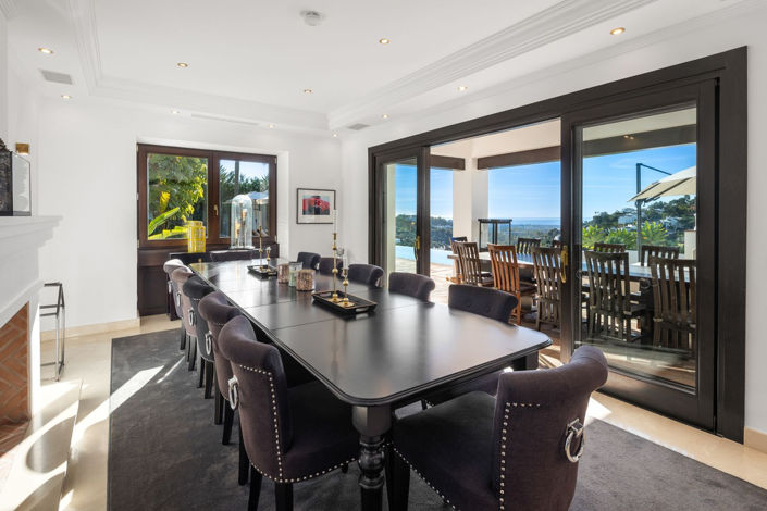 Image No.31-7 Bed Property for sale