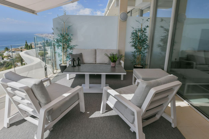 Image No.51-4 Bed Property for sale