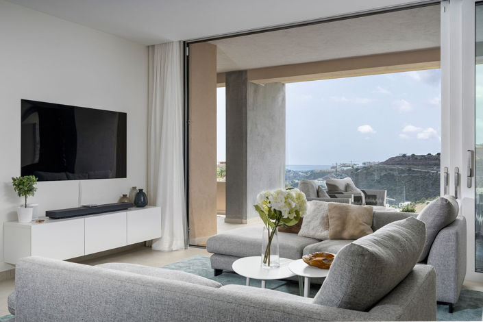 Image No.14-2 Bed Property for sale