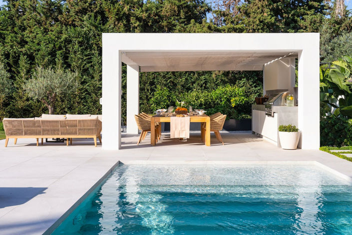 Image No.45-6 Bed Property for sale