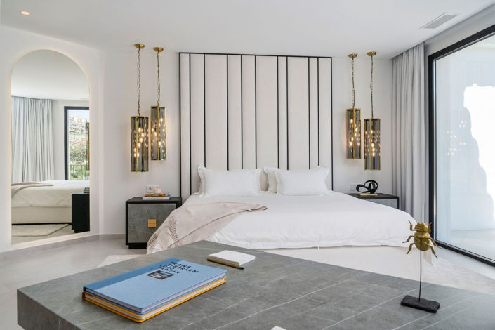 Image No.58-6 Bed Property for sale