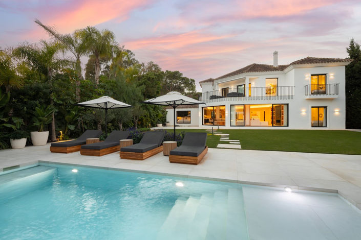 Image No.75-6 Bed Property for sale