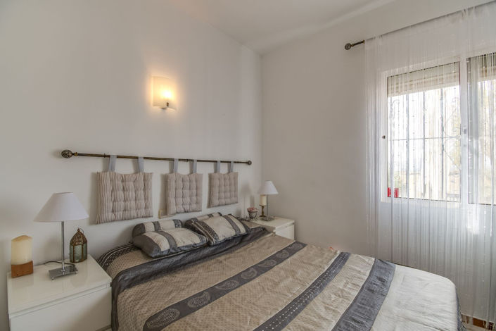 Image No.11-4 Bed Property for sale