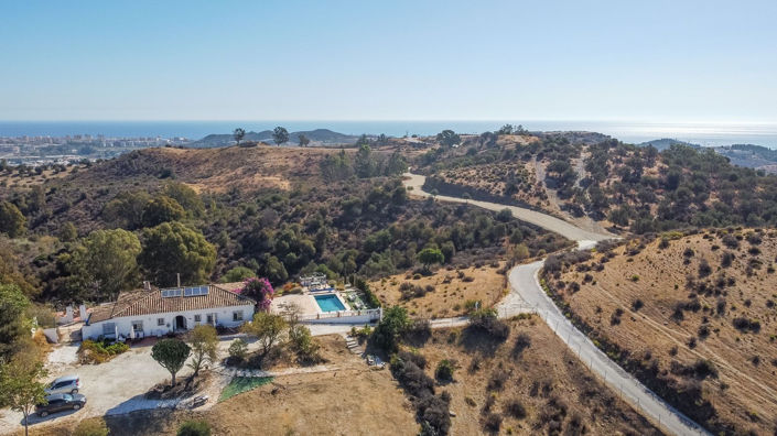 Image No.6-4 Bed Property for sale