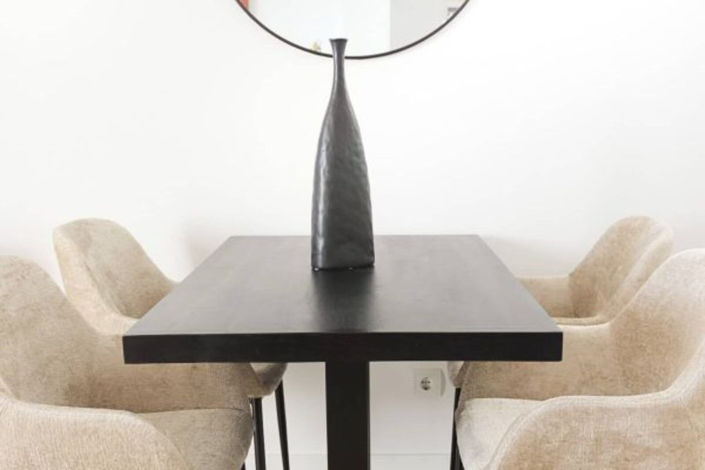 Image No.18-2 Bed Property for sale