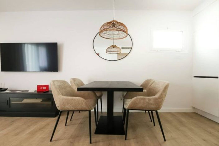 Image No.3-2 Bed Property for sale