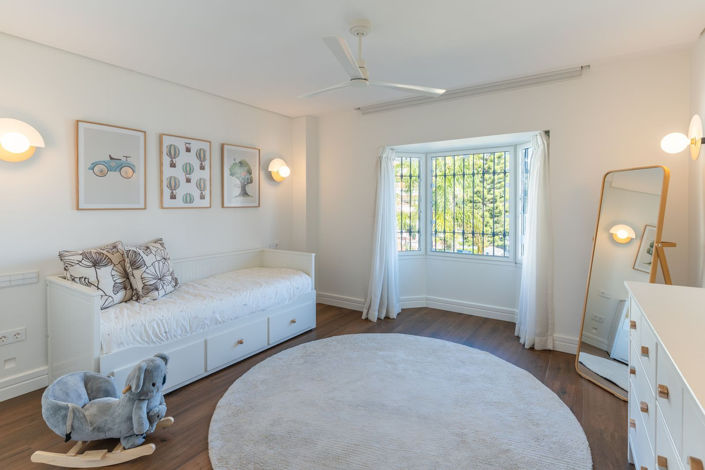 Image No.22-3 Bed Property for sale