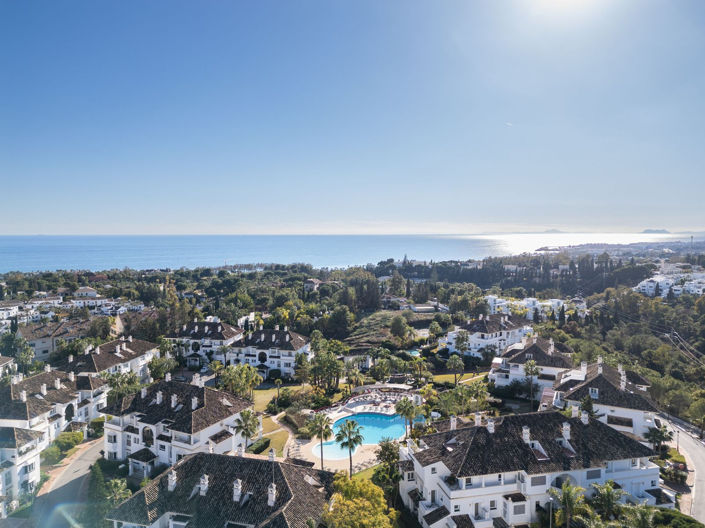 Image No.27-3 Bed Property for sale