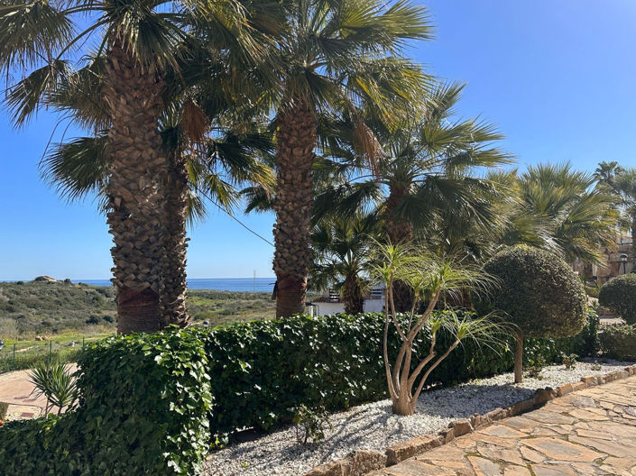 Image No.20-2 Bed Property for sale