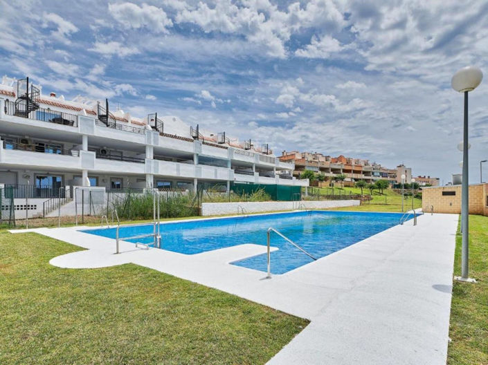 Image No.13-2 Bed Property for sale