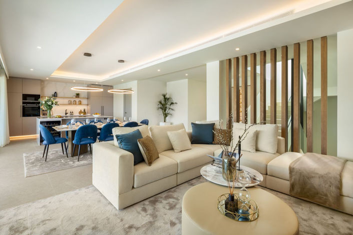 Image No.4-5 Bed Property for sale