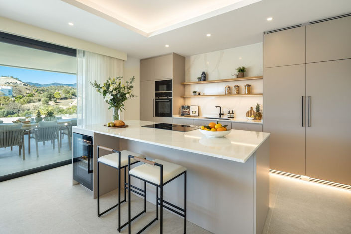 Image No.7-5 Bed Property for sale