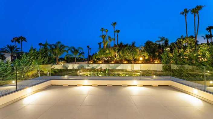 Image No.19-4 Bed Property for sale