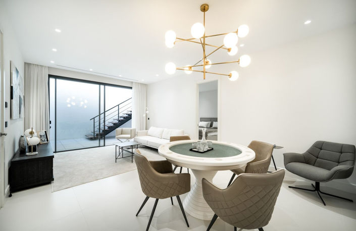 Image No.17-4 Bed Property for sale