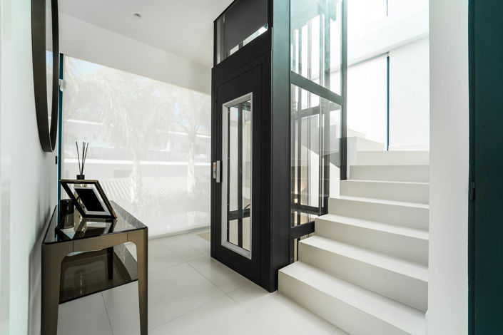 Image No.19-4 Bed Property for sale