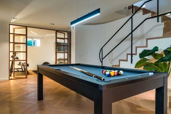 Image No.10-3 Bed Property for sale