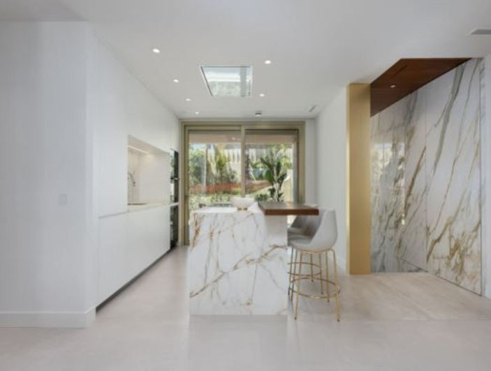 Image No.13-3 Bed Property for sale