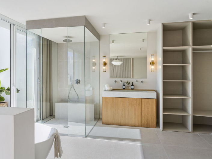 Image No.21-4 Bed Property for sale