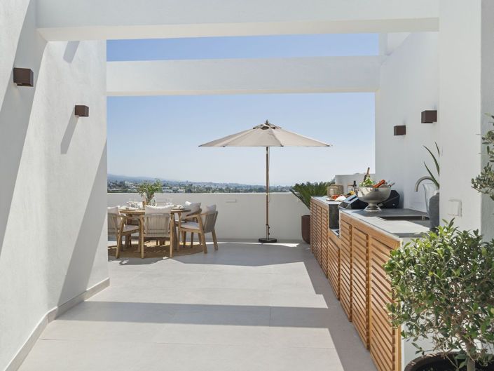 Image No.30-4 Bed Property for sale