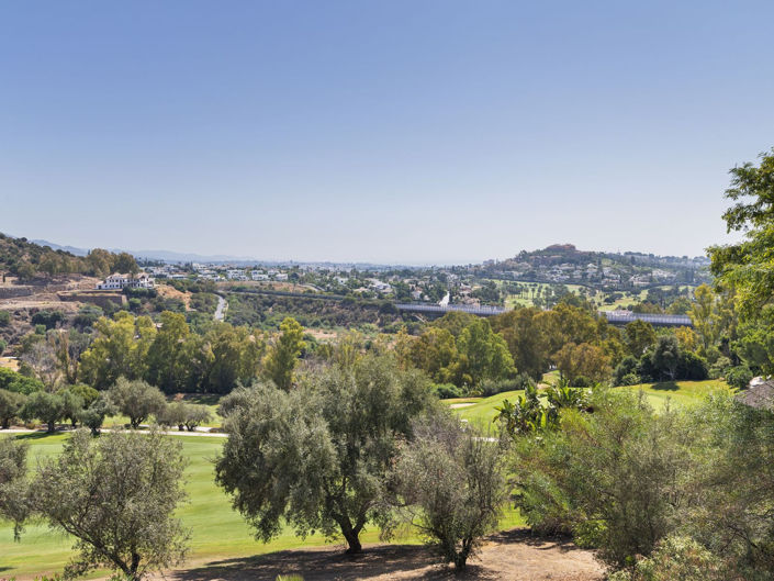 Image No.32-4 Bed Property for sale