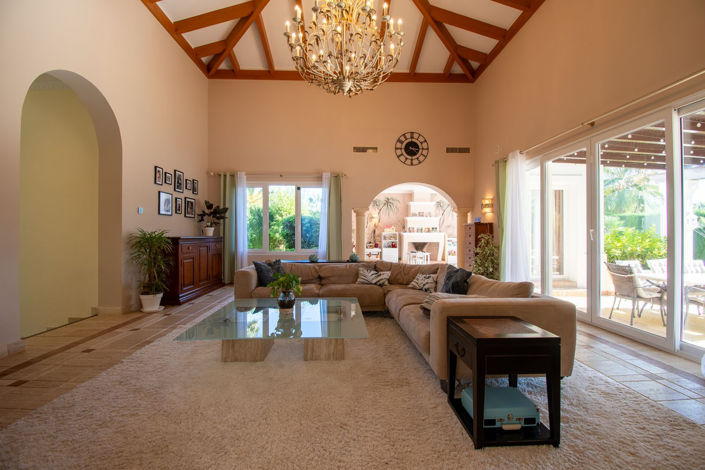 Image No.11-5 Bed Property for sale