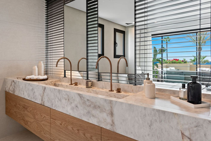 Image No.27-3 Bed Property for sale